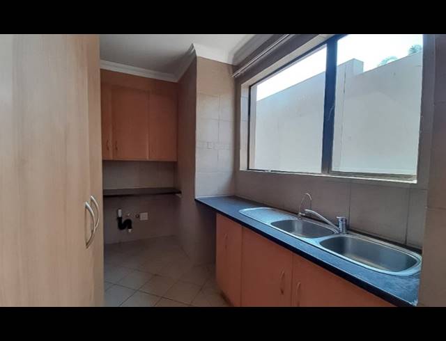 3 BEDROOM FREEHOLD FOR SALE IN XANADU